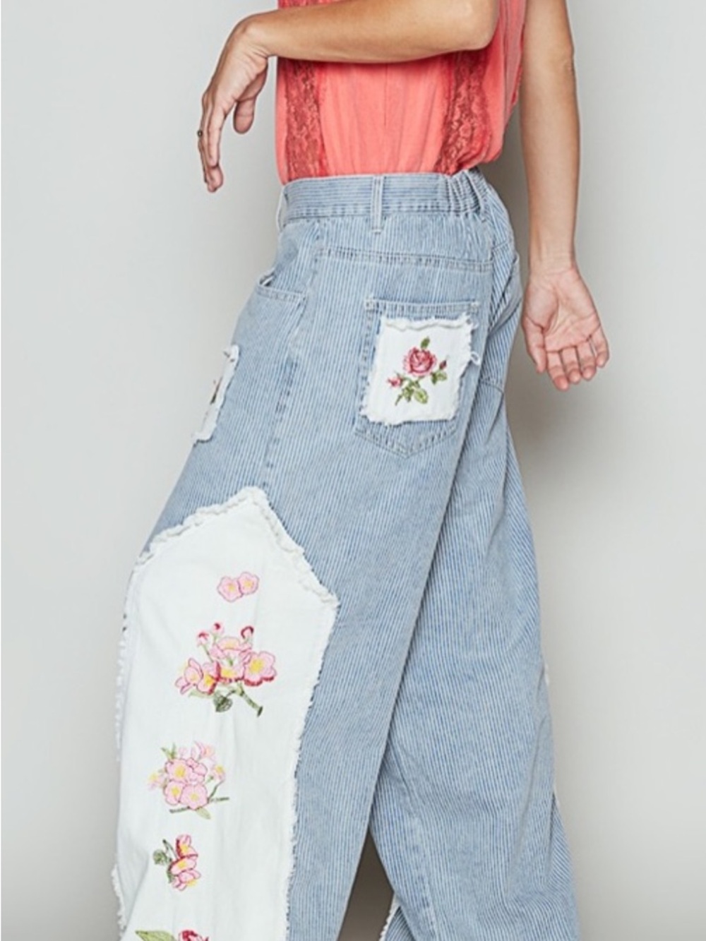 191-69 New POL Striped Wide-Leg Jeans with Floral Patchwork - Blue & Cream